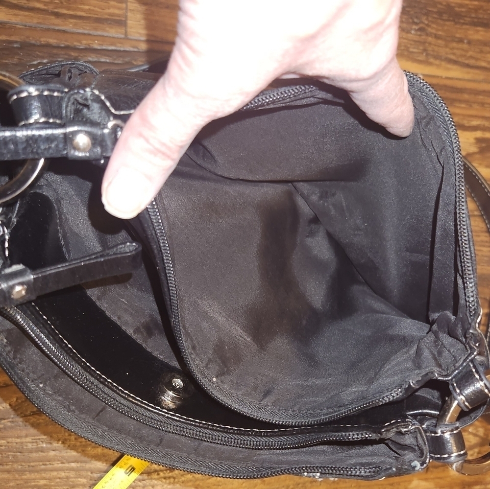 Giani Bernini Stitched Black Leather Bag Excellent Condition! - Picture 14 of 16